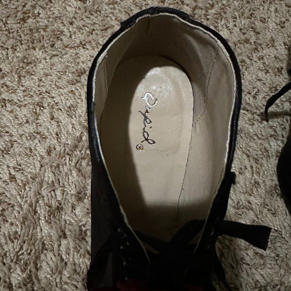 Size 8 Qupid Black Lace-Up Booties with Roses - Picture 3 of 6